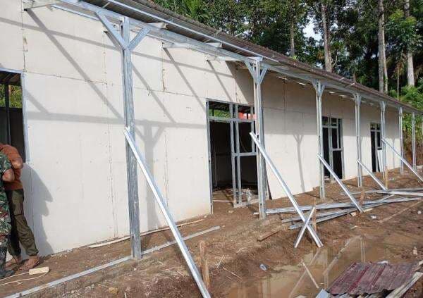 Pembangunan Huntara Korban Bencana di Agam Capai 50