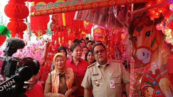 Rano Karno Tinjau Persiapan Imlek di Kawasan Pecinan Glodok