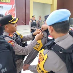 Jelang Hari Pencoblosan, Kapolres Kobar Gelar Apel dan Pergeseran Pasukan