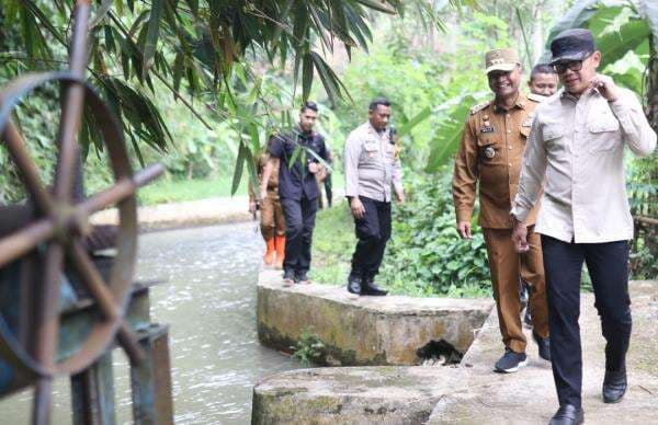 Wamendagri Tinjau Irigasi di Subang, Dorong Revitalisasi untuk Swasembada Pangan 2025