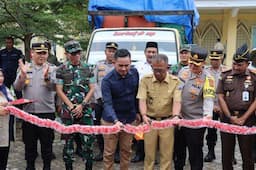 Sinergi TNI-Polri Kawal Distribusi Logistik Pilkada 2024 di Pidie Jaya Tetap Kondusif