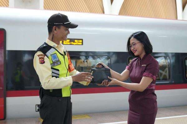 Sepanjang 2025 Terdapat 6.500 Barang Tertinggal di Whoosh,  KCIC Ingatkan Penumpang Jaga Barang Bawaan