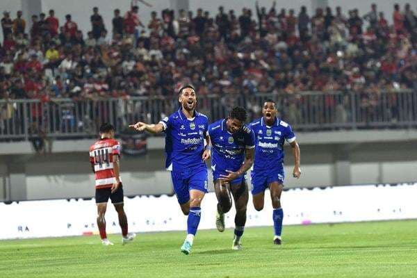 Hasil Madura United vs Persib Bandung di Super League 2025-2026: Thom Haye Cetak Gol, Maung Bandung Menang 4-1 Hasil Madura United vs Persib Bandung di Super League 2025-2026: Thom Haye Cetak Gol, Maung Bandung Menang 4-1