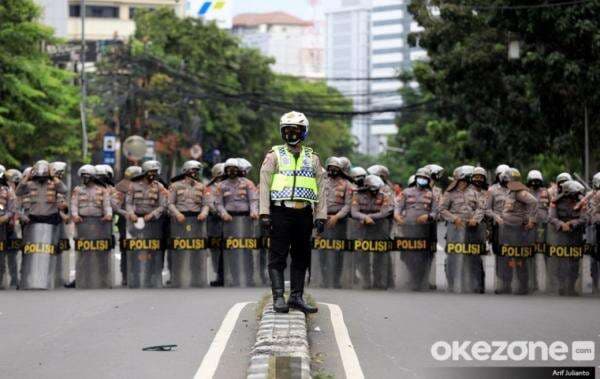 1.683 Polisi Kawal Demo Buruh dan Ojol Hari Ini