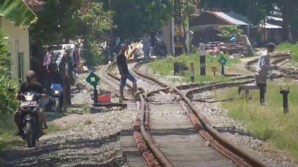 KAI: Jalur Kereta Api Bandung dan Cianjur Jadi Prioritas Reaktivasi