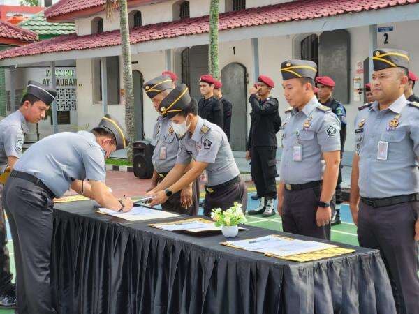 Pegawai Lapas Rangkasbitung Tanda Tangani Janji Kinerja Guna Teguhkan Integritas