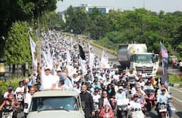 Lima Ribu Lebih Relawan Arak Cabup Bogor Rudy Susmanto Menuju Kampanye Akbar di Sentul