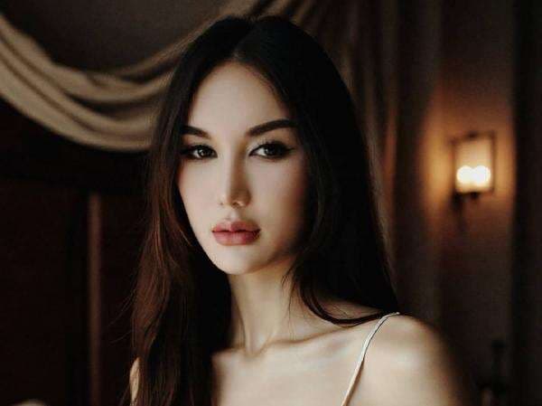 Dituduh Rebut Ari Lasso dari Dearly Djoshua, Ade Tya: Gak Tertarik!