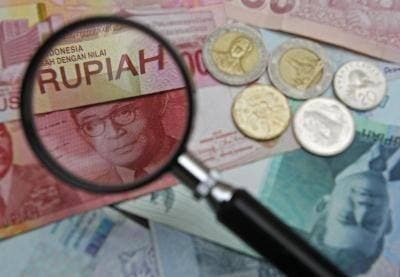 Rupiah Melemah Tertekan Keluarnya Aliran Modal Asing hingga Kebutuhan Valas Tinggi