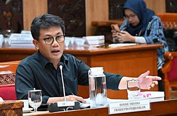 Komisi X DPR Minta Warga Berani Laporkan Pemotongan PIP