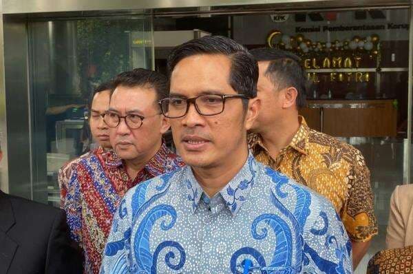 Febri Diansyah Batal Diperiksa KPK soal Kasus Harun Masiku Hari Ini, Penyidik Cuti Febri Diansyah Batal Diperiksa KPK soal Kasus Harun Masiku Hari Ini, Penyidik Cuti