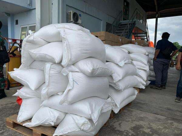 Bulog Siapkan 3.680 Ton Beras untuk Wilayah Terdampak Banjir Bandang Aceh, Siap Disalurkan