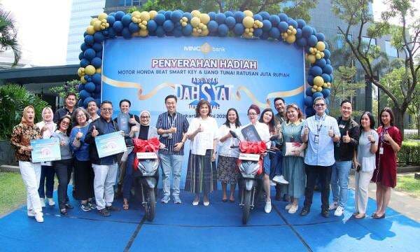 MNC Bank Serahkan Hadiah Tabungan Dahsyat Berhadiah kepada Nasabah Jakarta, Depok dan Bogor
