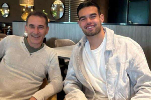 Gerald Vanenburg Kirim Sinyal Jens Raven Promosi ke Timnas Indonesia U-23 Gerald Vanenburg Kirim Sinyal Jens Raven Promosi ke Timnas Indonesia U-23