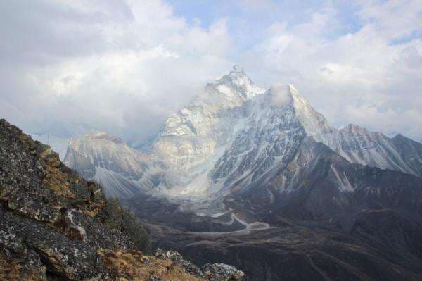 KUIS: Menyusuri Keindahan dan Misteri Gunung Carstensz KUIS: Menyusuri Keindahan dan Misteri Gunung Carstensz