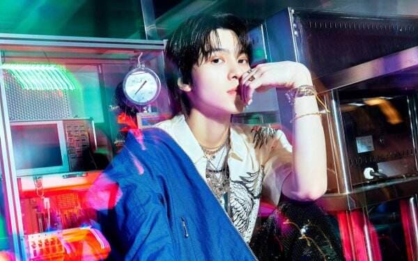 Hendery WayV dan Lucas Terciduk Kencan dengan 2 Perempuan, Fans Murka