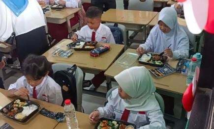 5 Fakta Makan Bergizi Gratis Dimulai Hari Ini, Libatkan Ahli Gizi Terbaik