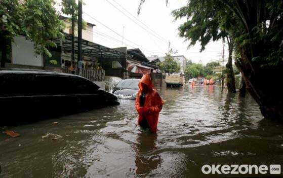 Tanggul Jebol, 1.687 Warga Perumahan di&nbsp;Tangerang Kebanjiran