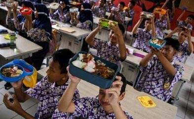 Istana Buka Suara Terkait Puluhan Siswa Diduga Keracunan Usia Santap Makan Bergizi Gratis