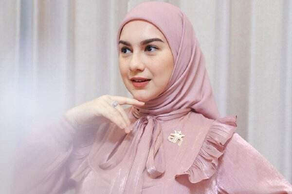 Haldy Sabri Jawab Rumor Kehamilan Irish Bella