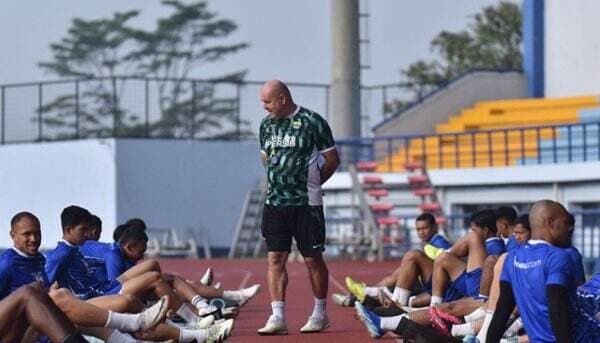 Jelang Jamu Persija Jakarta, Pemain Asing Persib Bandung Ini Dapat Peringatan dari Bojan Hodak