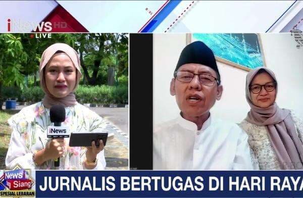 Haru! Jurnalis iNews Video Call dengan Ortu saat Liput Lebaran: Ibu, Aku Belum Makan Opor Haru! Jurnalis iNews Video Call dengan Ortu saat Liput Lebaran: Ibu, Aku Belum Makan Opor