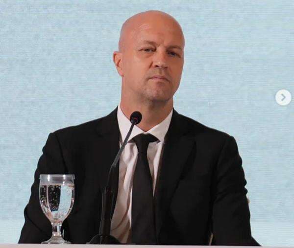 Janji Jordi Cruyff Usai Resmi Diperkenalkan Jadi Penasihat Teknis PSSI: Pelajari Sepakbola Indonesia hingga Diskusi dengan Pelatih dan Pemain Lokal! Janji Jordi Cruyff Usai Resmi Diperkenalkan Jadi Penasihat Teknis PSSI: Pelajari Sepakbola Indonesia hingga Diskusi dengan Pelatih dan Pemain Lokal!