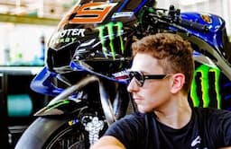 Kisah Haru Jorge Lorenzo, Legenda MotoGP yang Nekat Balapan saat Cedera Tulang Patah di MotoGP 2013