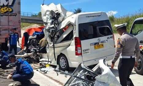 Ini Identitas 3 Korban Tewas Kecelakaan HiAce Tabrak Truk di Tol Cisumdawu