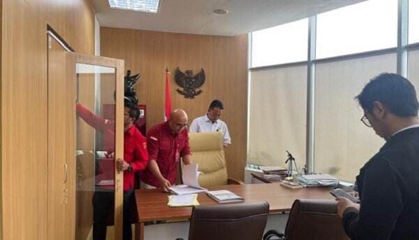 Kejati Geledah Kantor Dinas Kebudayaan Jakarta, Temukan Ratusan Stempel Palsu