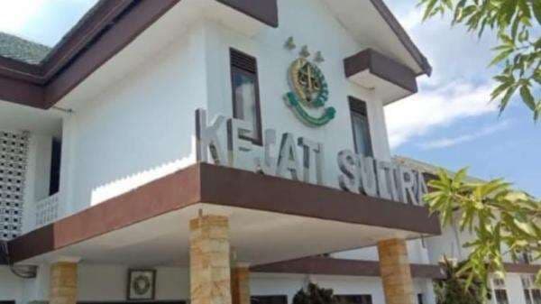 Sekda Konut Diperiksa Kejaksaan terkait Kasus Korupsi Tambang Nikel PT Cinta Jaya di Mandiodo Sekda Konut Diperiksa Kejaksaan terkait Kasus Korupsi Tambang Nikel PT Cinta Jaya di Mandiodo