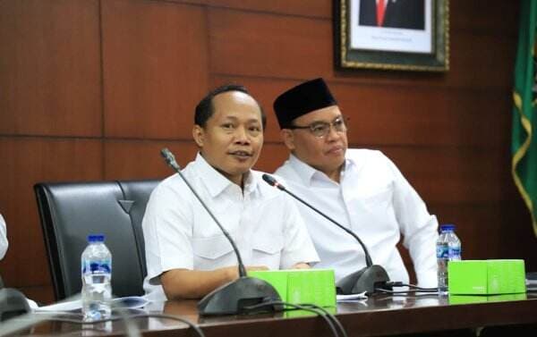 Kemenag Sebut Pemasangan Chattra di Candi Borobudur Ditunda