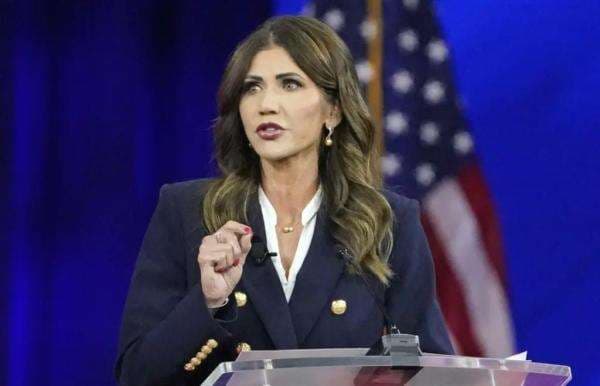 Pencuri Tas Menteri Keamanan Dalam Negeri AS Kristi Noem Ditangkap, Polisi Ungkap Sosoknya Pencuri Tas Menteri Keamanan Dalam Negeri AS Kristi Noem Ditangkap, Polisi Ungkap Sosoknya