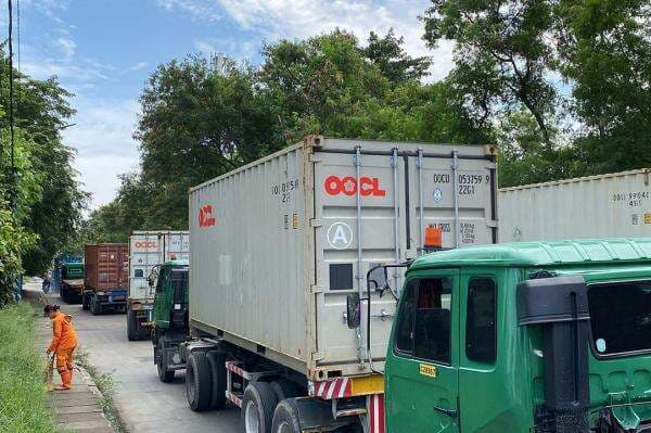 PWNU Jakarta Soroti Kemacetan Ekstrem di Tanjung Priok: Macet Panjang Merugikan Masyarakat PWNU Jakarta Soroti Kemacetan Ekstrem di Tanjung Priok: Macet Panjang Merugikan Masyarakat