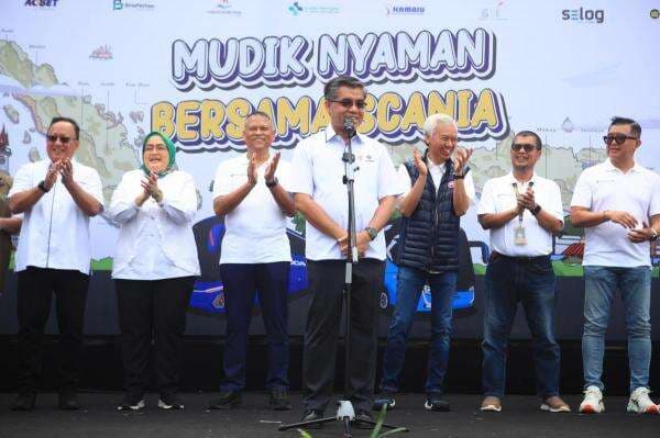 Mudik Gratis United Tractors Berangkatkan Para Pekerja, Menaker: Hubungan Industrial Pancasila yang Harmonis