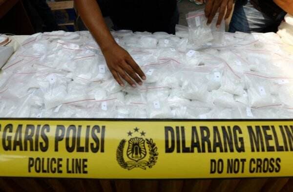  Ojol Diminta Ambil Paket Mie di Dekat Kampung Ambon, Polisi: Isinya Sabu 1 Gram   