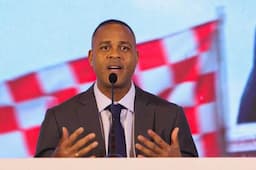 Patrick Kluivert Tak Diberi Target Loloskan Timnas Indonesia ke Piala Dunia 2026, Akmal Marhali: Mana Mungkin!