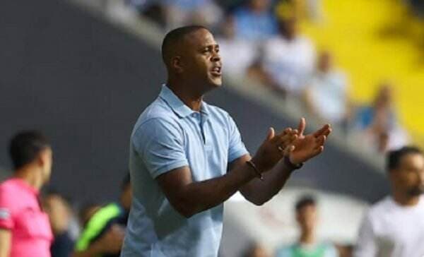 Patrick Kluivert Tonton Langsung Ole Romeny, Oxford United Malah Kalah Patrick Kluivert Tonton Langsung Ole Romeny, Oxford United Malah Kalah