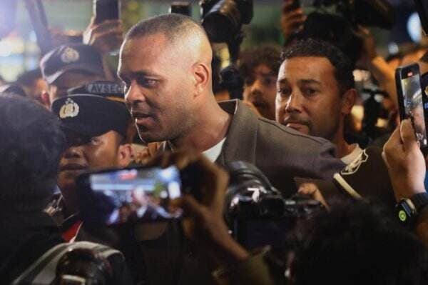 Komentar Berkelas Patrick Kluivert usai Mendarat di Indonesia, Kagum dengan Garuda Fans