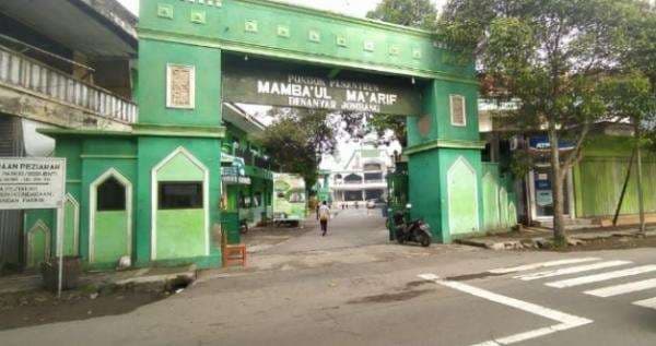 Bantu Korban PHK, Ponpes Mambaul Maarif Buka Beasiswa untuk Santri dan Mahasantri Bantu Korban PHK, Ponpes Mambaul Maarif Buka Beasiswa untuk Santri dan Mahasantri