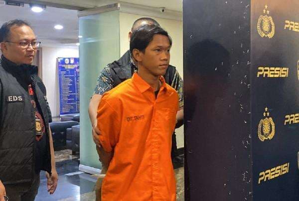 Tampang Pembunuh Pria dalam Karung di Tangerang, Resmi Ditahan Tampang Pembunuh Pria dalam Karung di Tangerang, Resmi Ditahan