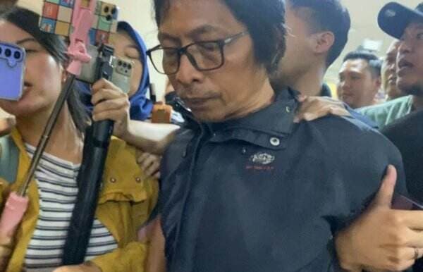 Sadis, Nanang Gimbal Tusuk Aktor Sandy Permana Pakai Pisau Modifikasi