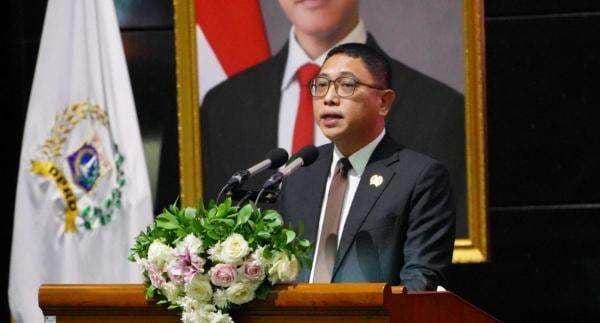 Cegah Pungli, Fraksi PDIP Usulkan Bayar Parkir Tahunan Bersama dengan STNK Cegah Pungli, Fraksi PDIP Usulkan Bayar Parkir Tahunan Bersama dengan STNK