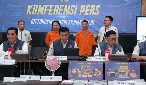 Begini Cara Licik 2 WN China Jalankan Penipuan Online Berkedok Fake BTS dan SMS Pishing Begini Cara Licik 2 WN China Jalankan Penipuan Online Berkedok Fake BTS dan SMS Pishing