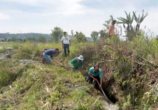 Antisipasi Longsor, Legislator Perindo Gotong Royong Bersihkan Irigasi di Humbahas Antisipasi Longsor, Legislator Perindo Gotong Royong Bersihkan Irigasi di Humbahas