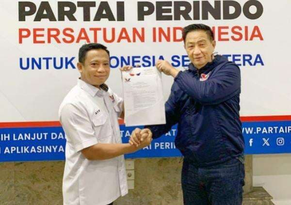 Welhelm Daniel Kurnala Pimpin Partai Perindo Maluku, Targetkan 1 Fraksi di Pileg 2029 Welhelm Daniel Kurnala Pimpin Partai Perindo Maluku, Targetkan 1 Fraksi di Pileg 2029