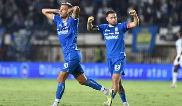 Jadwal Liga 1 Hari Ini: Big Match Persib Bandung Vs Bali United Jadwal Liga 1 Hari Ini: Big Match Persib Bandung Vs Bali United