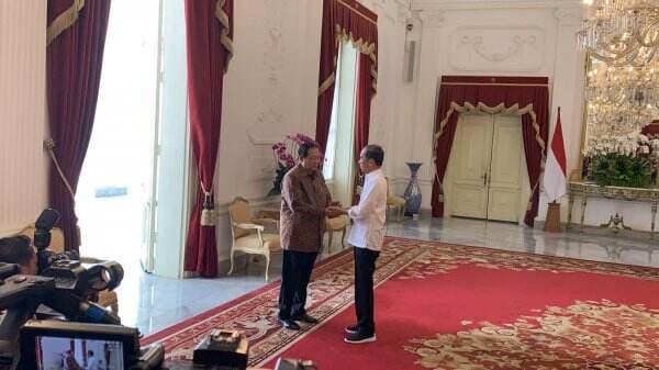 Momen SBY dan Jokowi Bertemu di Istana, Salaman hingga Cipika-cipiki