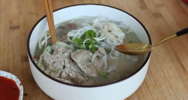 Resep Pho, Hidangan Vietnam yang Pas Dinikmati di Musim Hujan