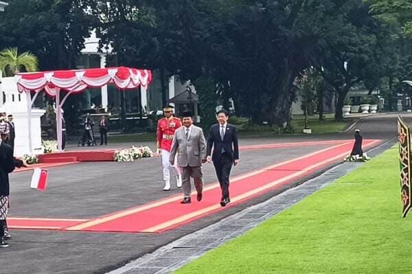 Prabowo Terima Kunjungan PM Singapura Lawrence Wong di Istana Merdeka